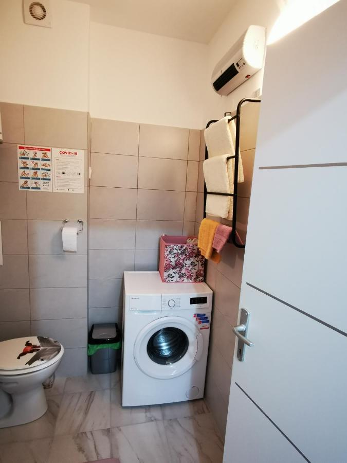 Ema Studio Apartman Karlovac Eksteriør billede